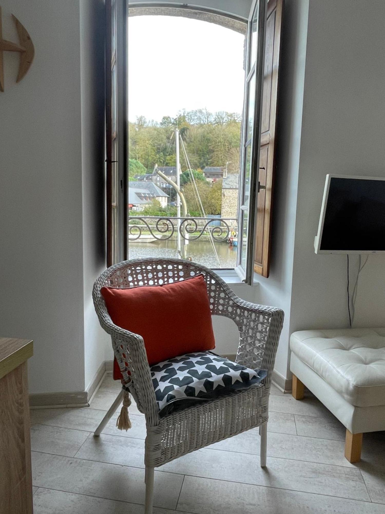 Appartement Au Port Dinan Eksteriør bilde